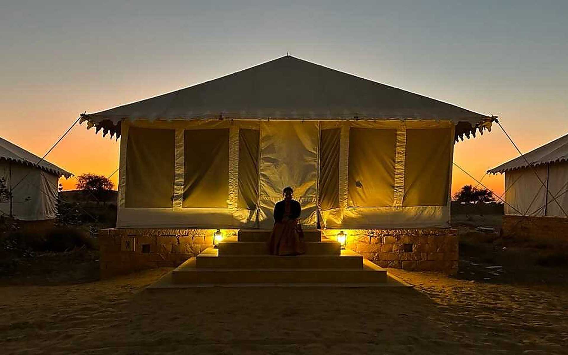 Luxury Desert Safari Camp - Elite Suite Tent